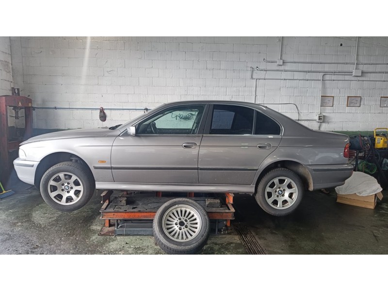bmw 5 (e39) del año 2006