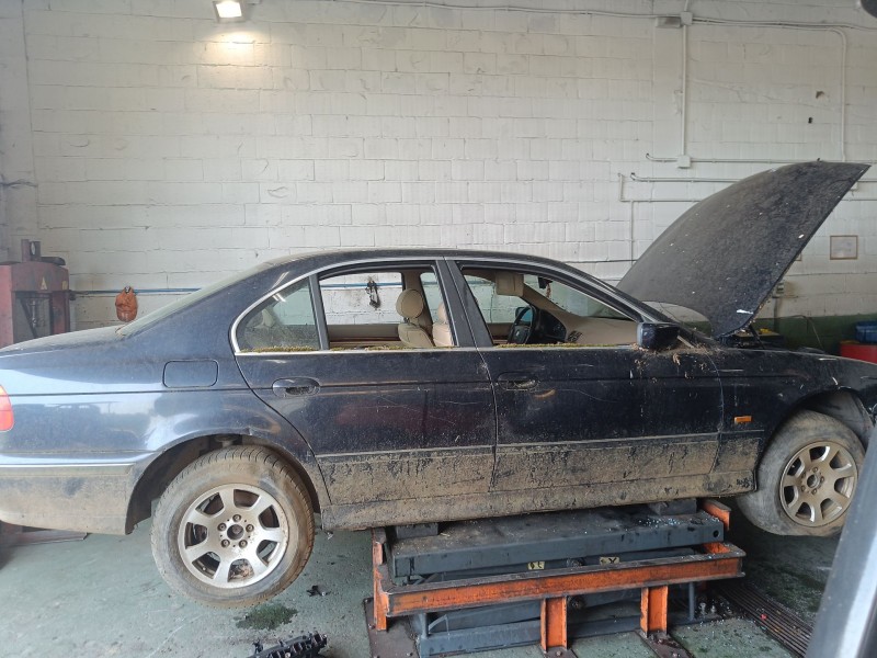 bmw 5 (e39) del año 1998