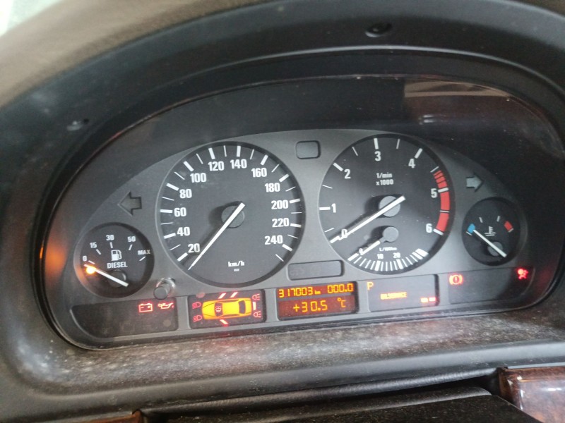 bmw 5 (e39) del año 1998