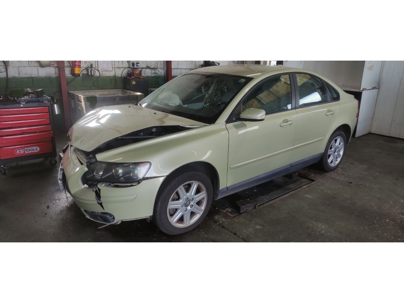 volvo s40 berlina del año 2005