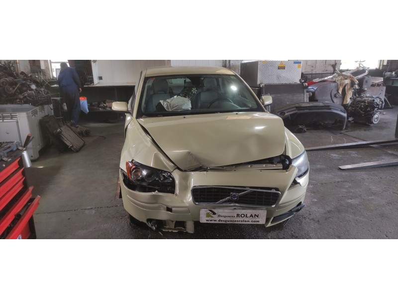 volvo s40 berlina del año 2005