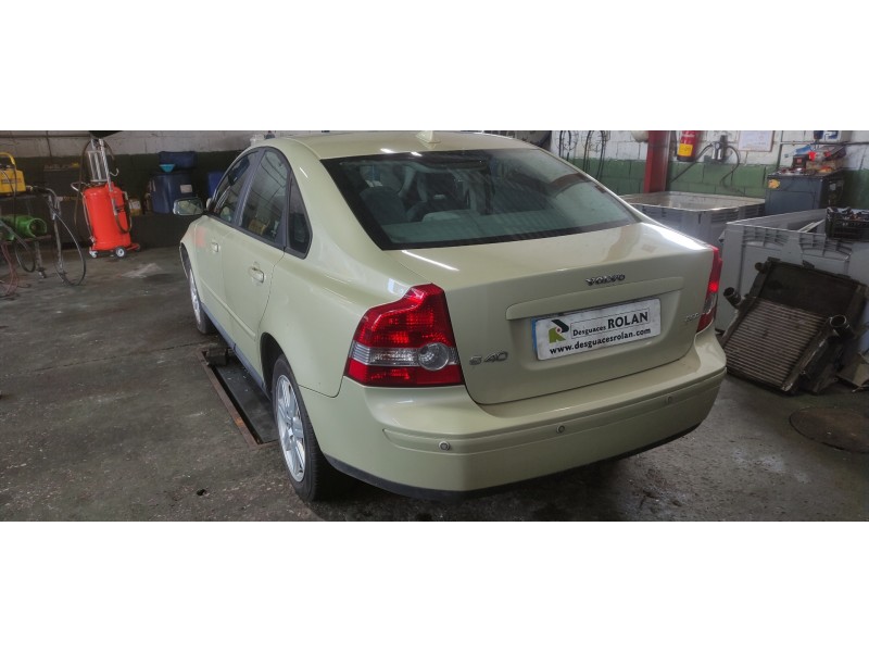 volvo s40 berlina del año 2005