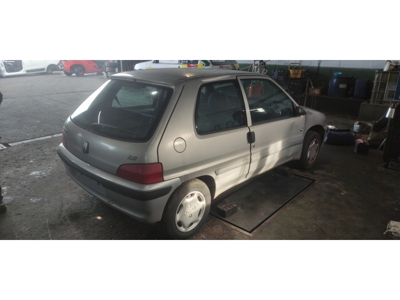 peugeot 106 (s2) del año 2000