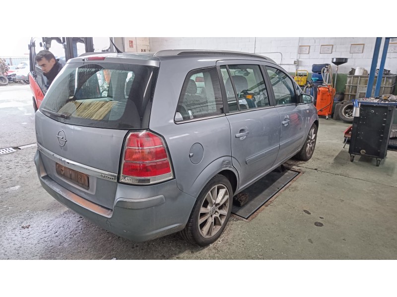 opel zafira b del año 2007
