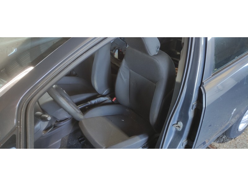opel corsa d del año 2013