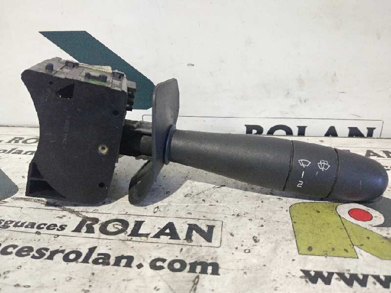 Recambio de mando limpia para dacia logan referencia OEM IAM   