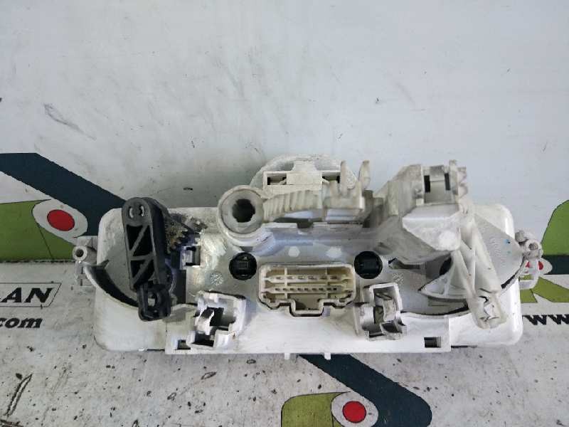 Recambio de mando calefaccion / aire acondicionado para renault clio iii referencia OEM IAM 030967W  