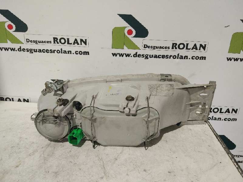Recambio de faro izquierdo para ford fiesta berlina referencia OEM IAM   