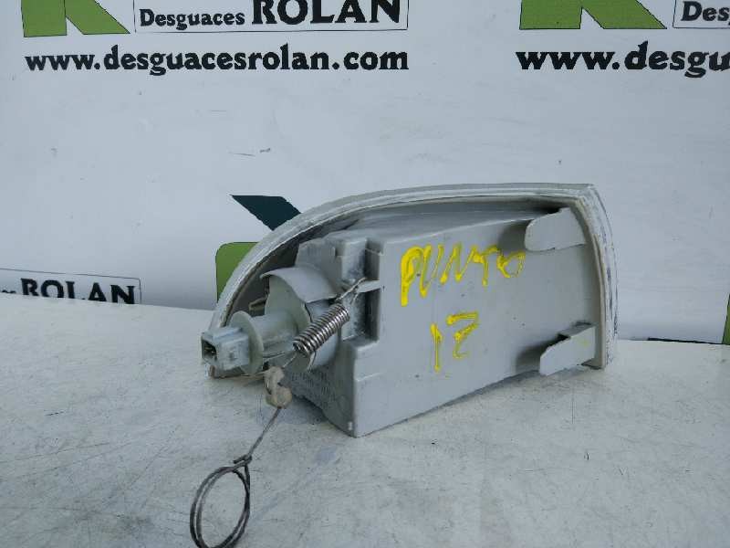 Recambio de piloto delantero izquierdo para fiat punto berlina (176) referencia OEM IAM  BLANCO 