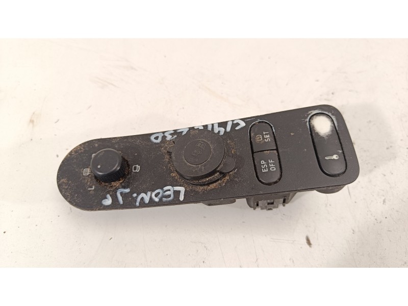Recambio de mando multifuncion para seat leon (1p1) reference referencia OEM IAM 5P0959656  