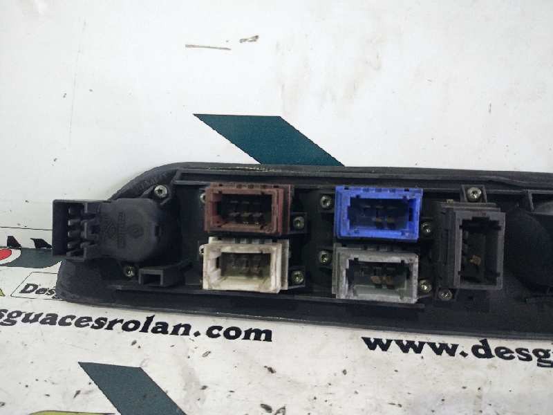 Recambio de mando elevalunas delantero izquierdo para renault laguna (b56) referencia OEM IAM   