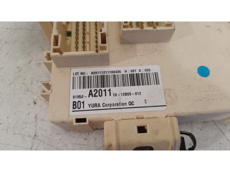Recambio de caja reles / fusibles para mazda 3 berlina (bk) 1.6 16v cat referencia OEM IAM 91950A20111012B09012  