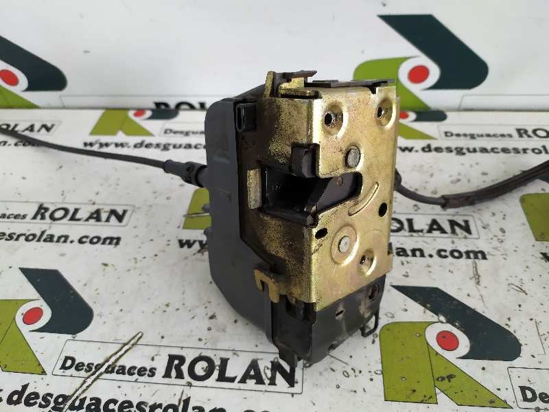 Recambio de cerradura puerta trasera izquierda para renault scenic ii 1.5 dci diesel referencia OEM IAM   