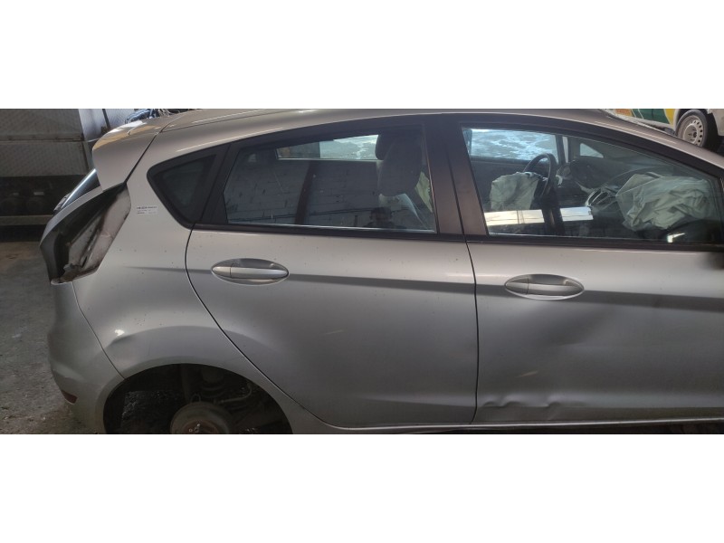 Recambio de puerta trasera derecha para ford fiesta (cb1) ambiente referencia OEM IAM   