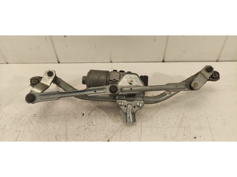 Recambio de articulacion limpia delantera para peugeot 207 gt referencia OEM IAM 9650380780 0390241540 