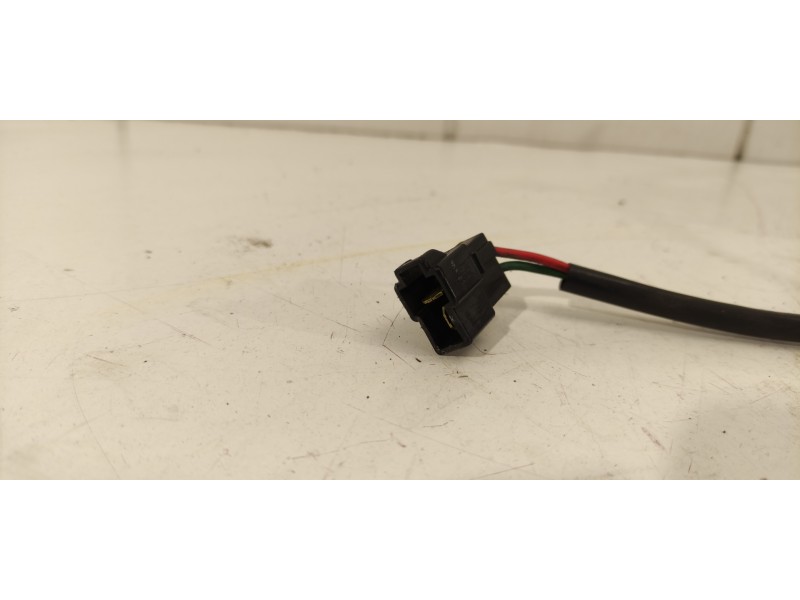 Recambio de cerradura puerta trasera izquierda para mazda 323 berlina c/f/s (ba) 1.5 16v cat referencia OEM IAM   
