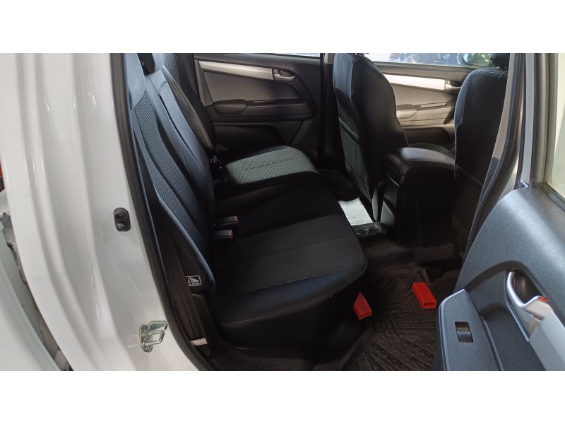 isuzu d-max del año 2018