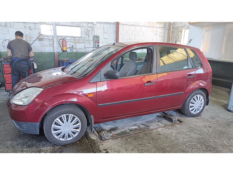 ford fiesta (cbk) del año 2002