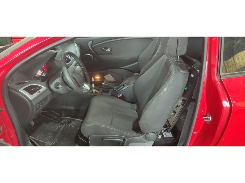 renault megane iii coupe del año 2009
