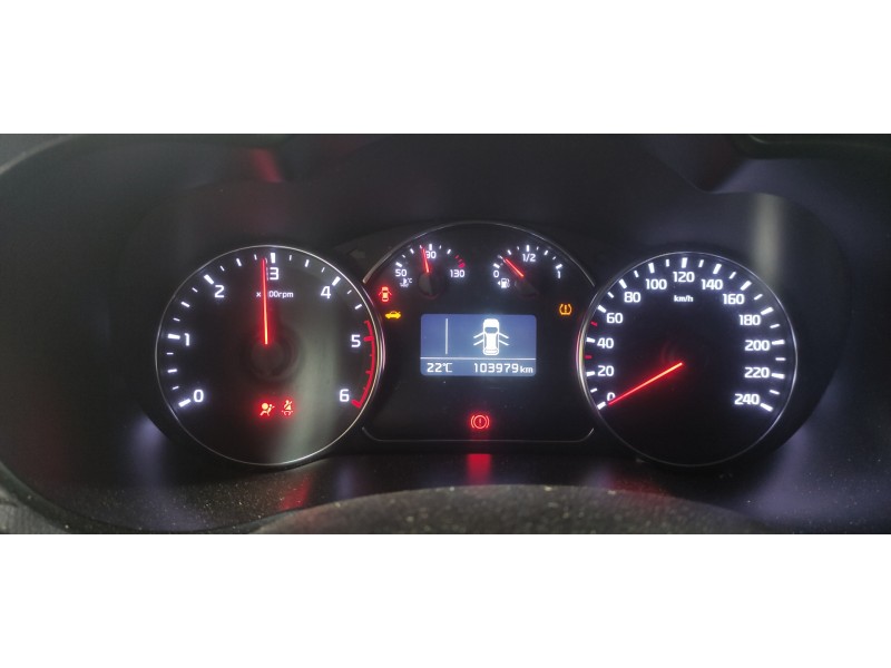 kia carens ( ) del año 2016