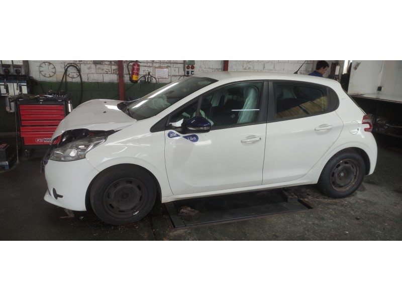 peugeot 208 del año 2014