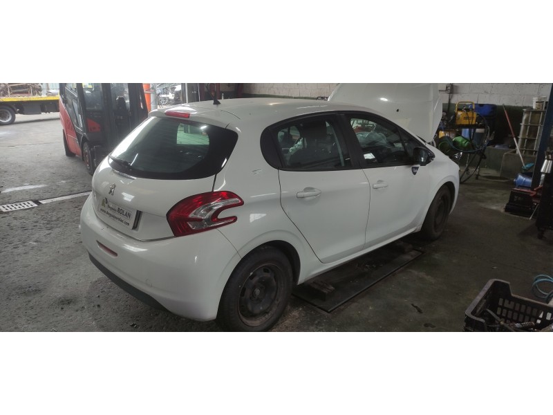 peugeot 208 del año 2014