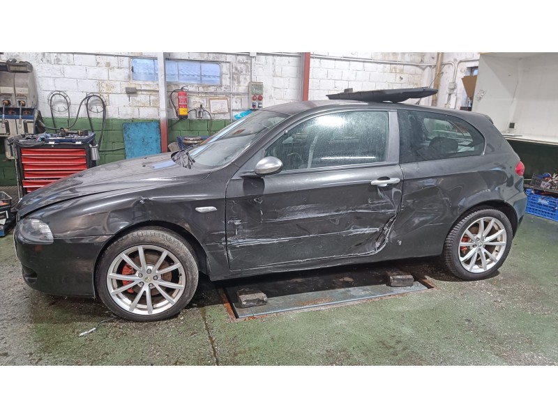 alfa romeo 147 (937_) del año 2005