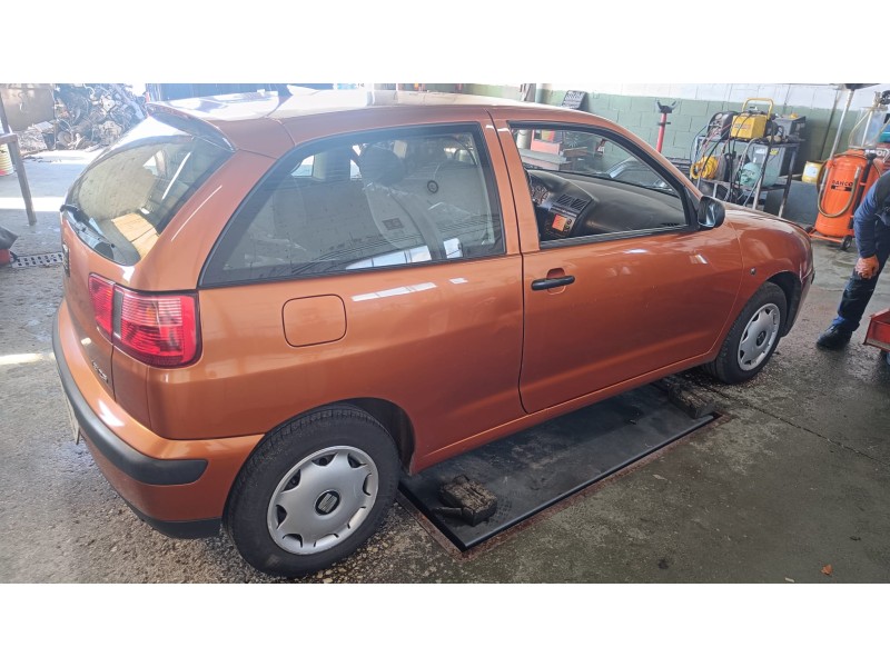 seat ibiza (6k1) del año 2001