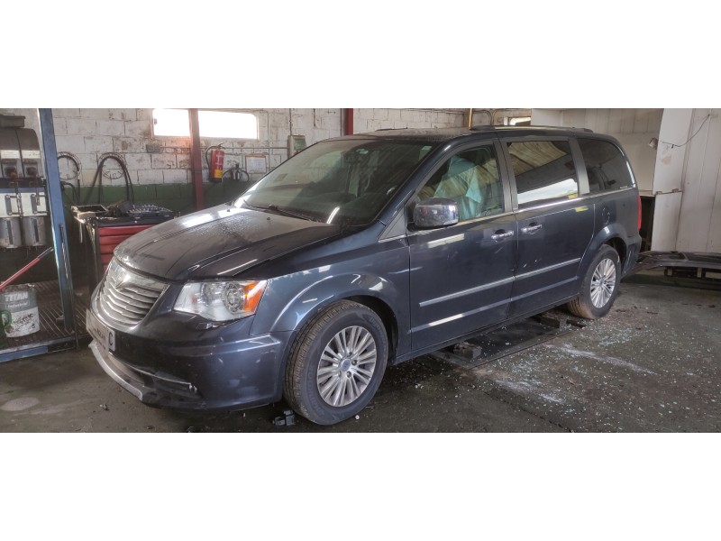 lancia voyager (404) del año 2014