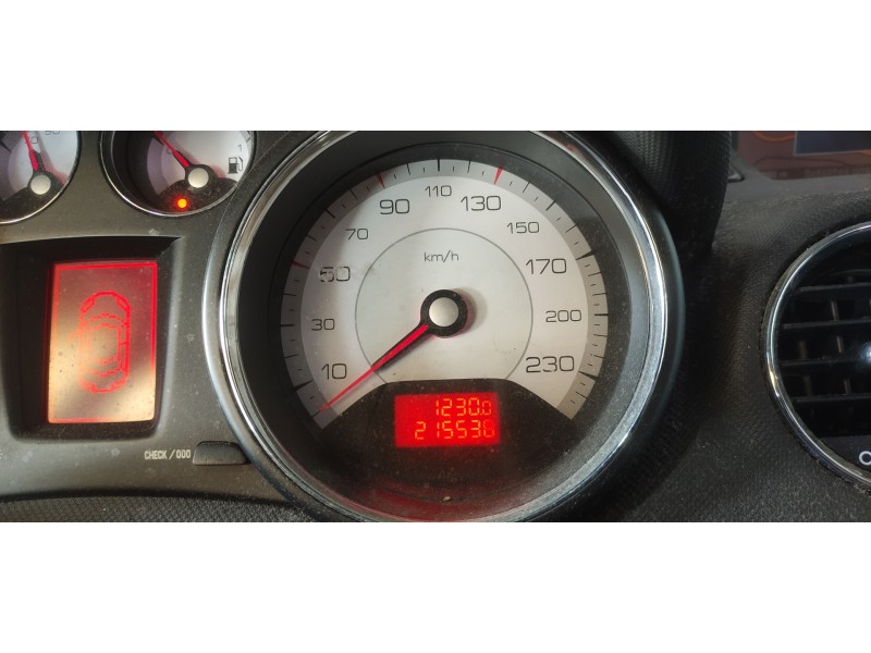 peugeot 308 del año 2008
