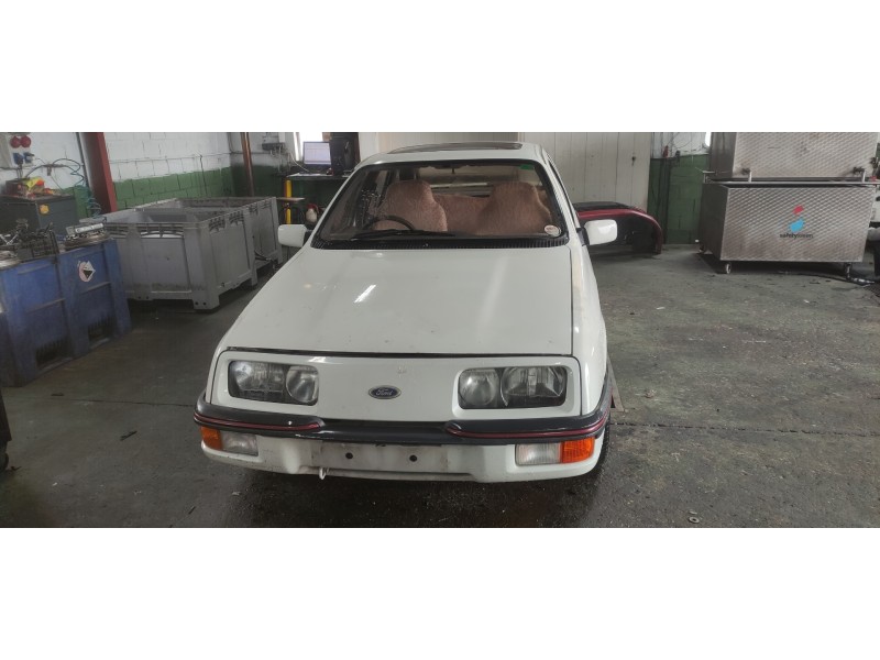 ford sierra berlina del año 1985