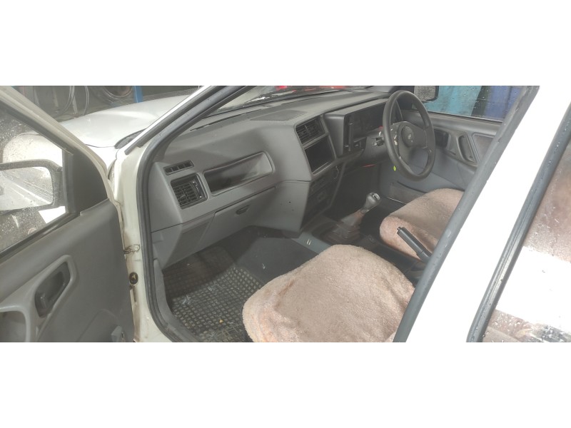 ford sierra berlina del año 1985