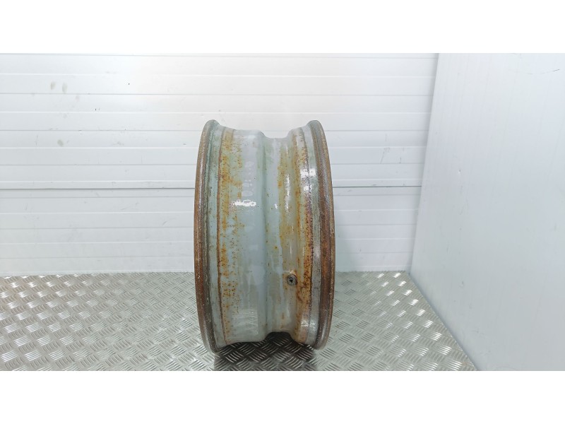 Recambio de llanta para agria 9900 e referencia OEM IAM   