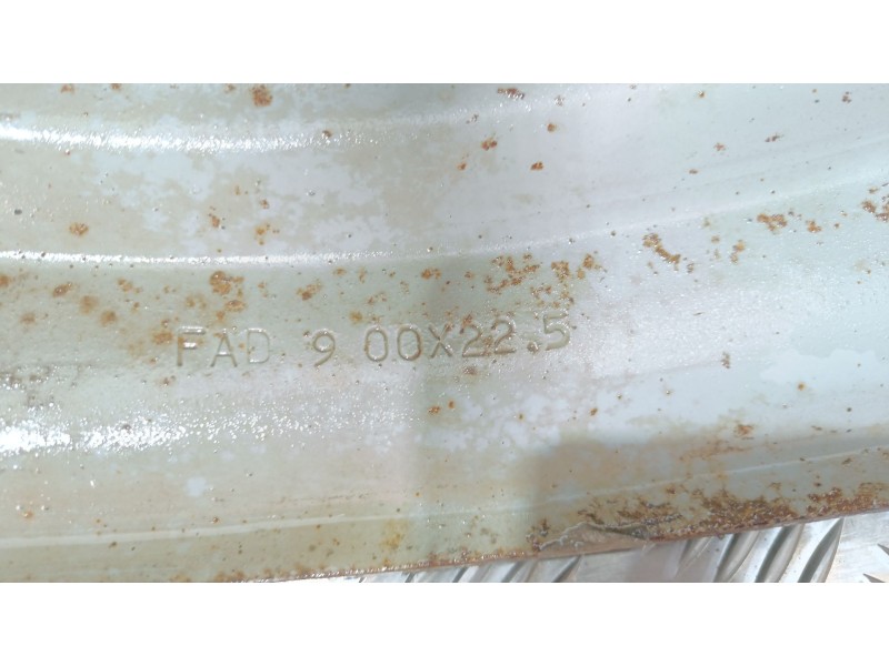 Recambio de llanta para agria 9900 e referencia OEM IAM   