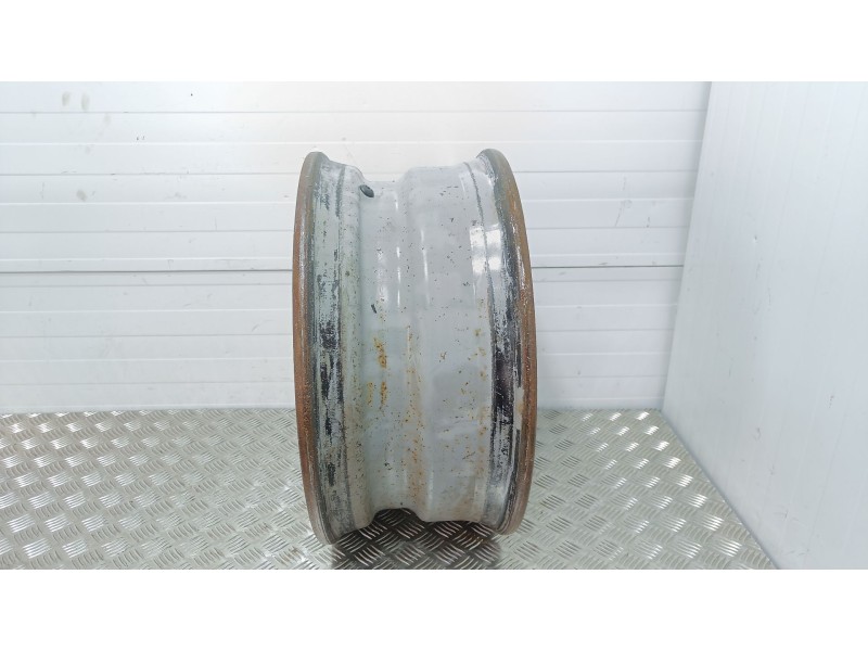 Recambio de llanta para agria 9900 e referencia OEM IAM   