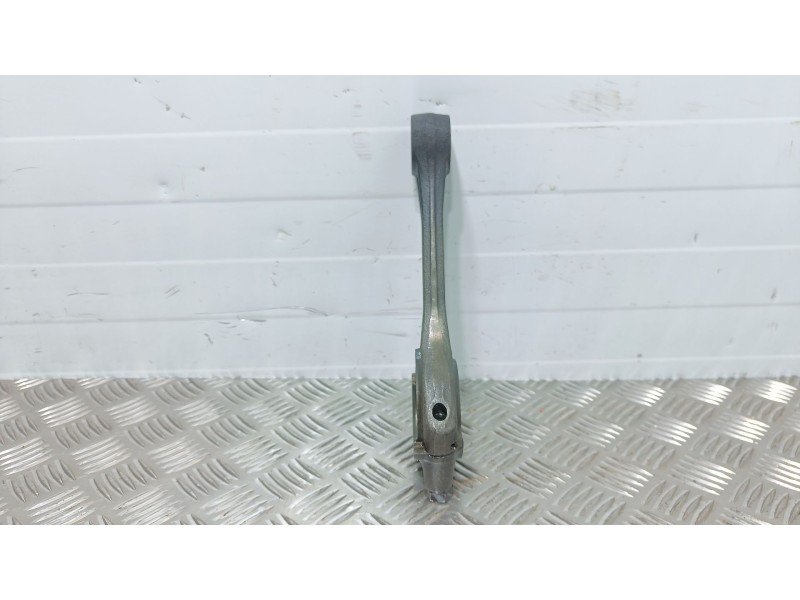Recambio de biela para renault r 86 e referencia OEM IAM   