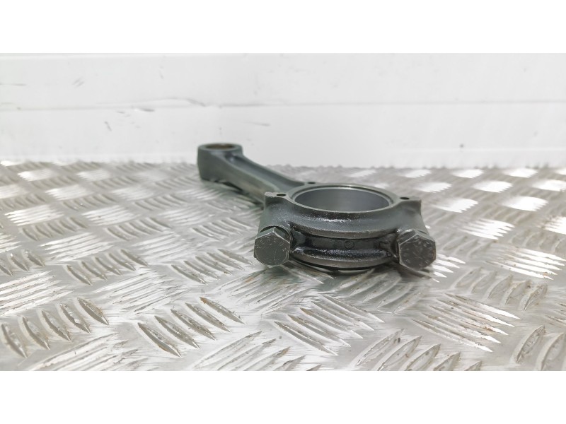 Recambio de biela para renault r 86 e referencia OEM IAM   