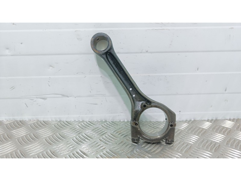 Recambio de biela para renault r 86 e referencia OEM IAM   