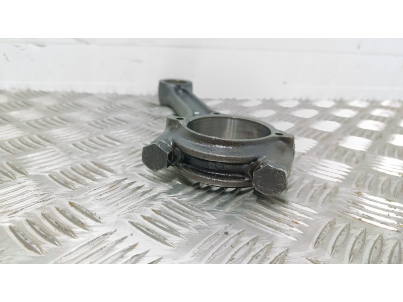 Recambio de biela para renault r 86 e referencia OEM IAM   
