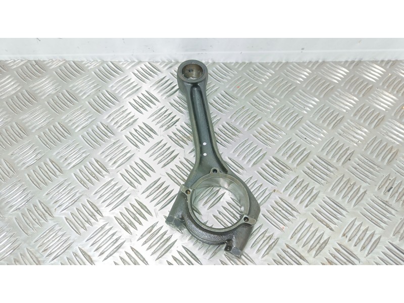 Recambio de biela para renault r 86 e referencia OEM IAM   