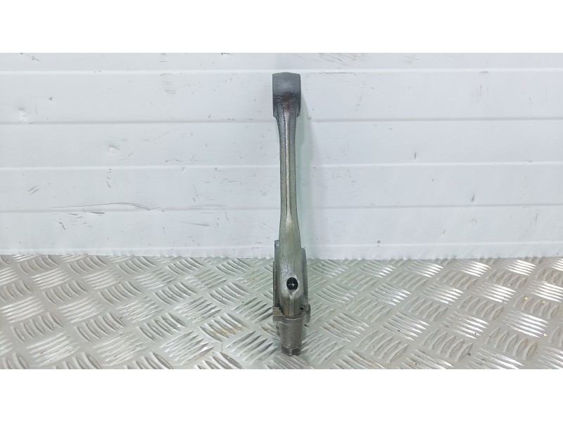 Recambio de biela para renault r 86 e referencia OEM IAM   