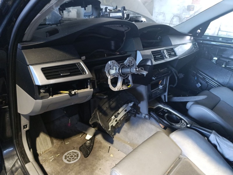 Recambio de salpicadero para bmw 5 (e60) 525 d referencia OEM IAM   
