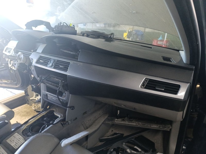 Recambio de salpicadero para bmw 5 (e60) 525 d referencia OEM IAM   